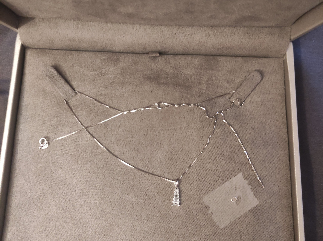 El Corte Inglés-科尔内利亚-德略布雷加特必去景点