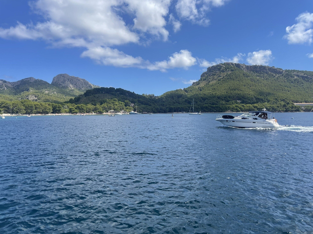 Sailaway Charters-波连萨必去景点