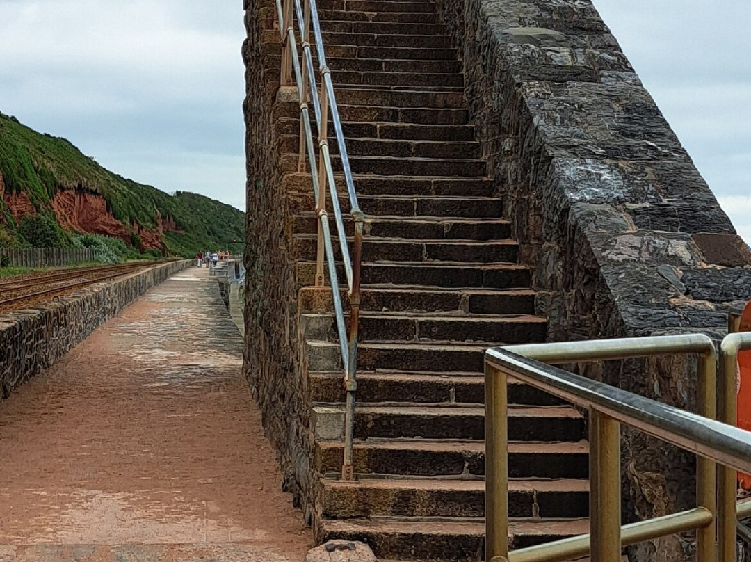 Red Rock Beach-Dawlish Warren必去景点