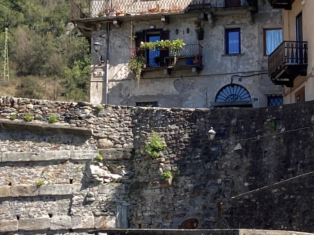 Il ponte romano di Pont-Saint-Martin景点图片