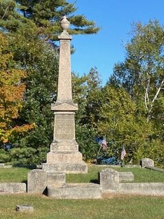 Lovell Lake Cemetery景点图片