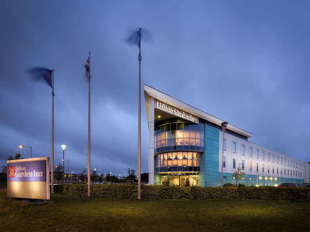 卢顿希尔顿花园酒店主图