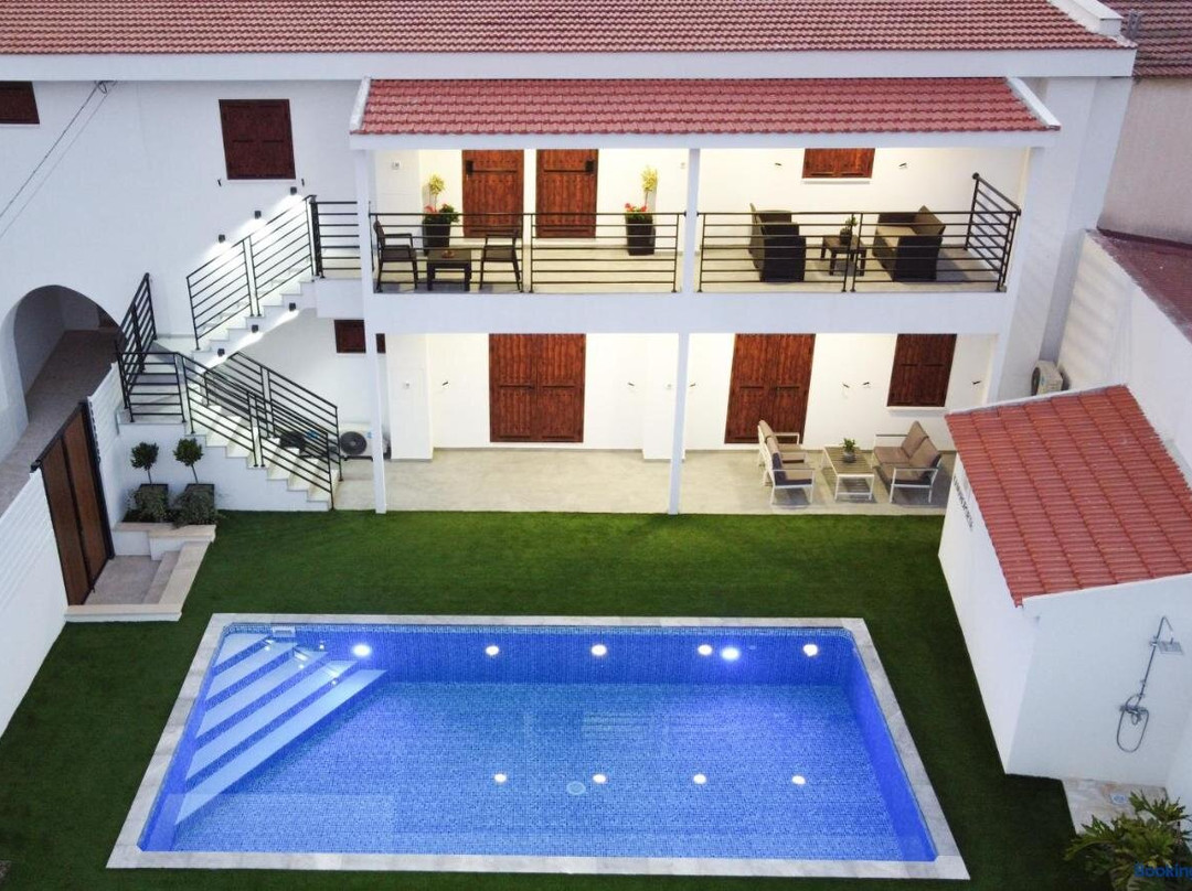Kamaroporta Luxury Apartments
