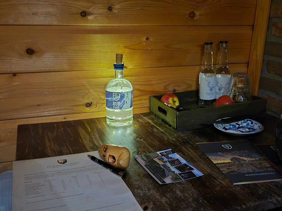 Bus Whisky Distillers-Loosbroek必去景点