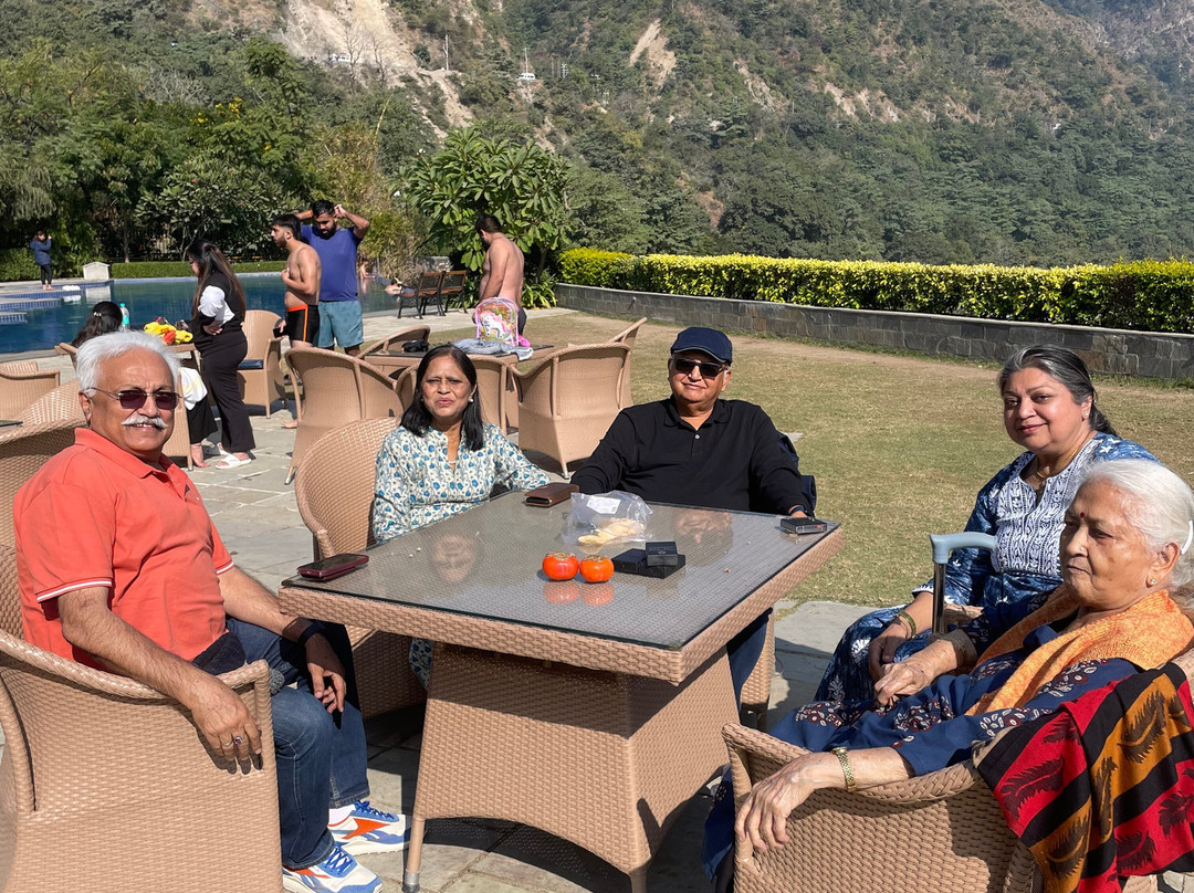 Aloha On The Ganges主图