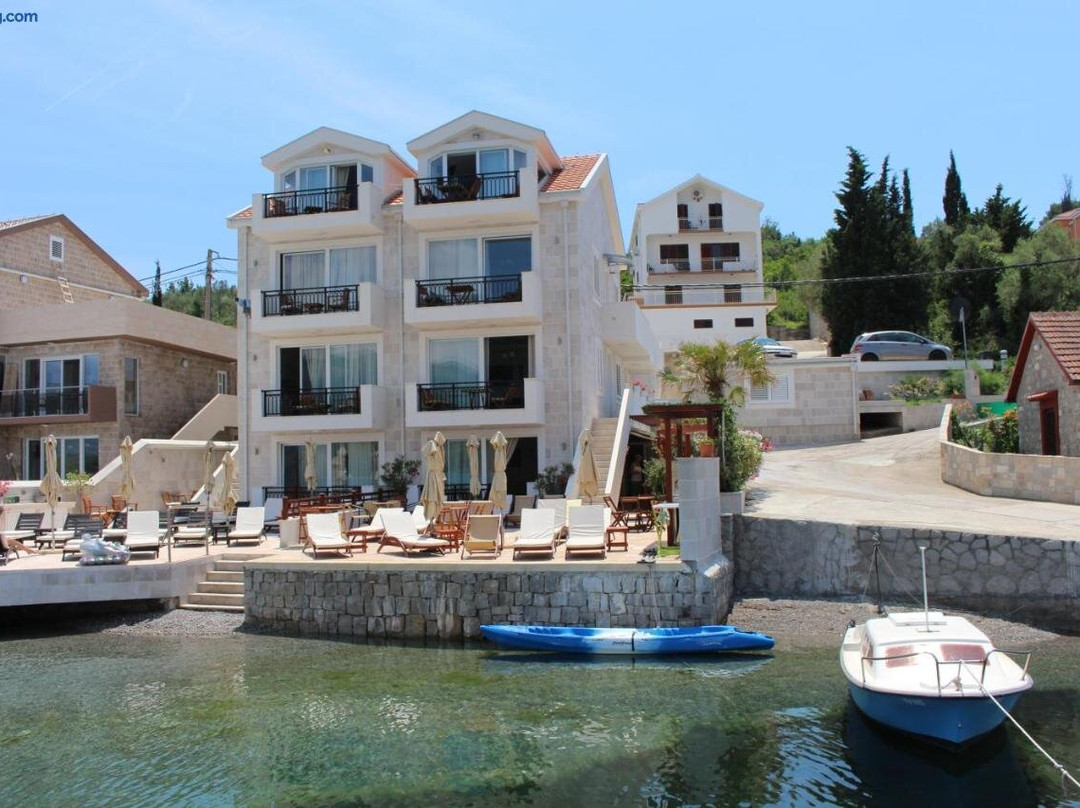 Apartments Harmonia