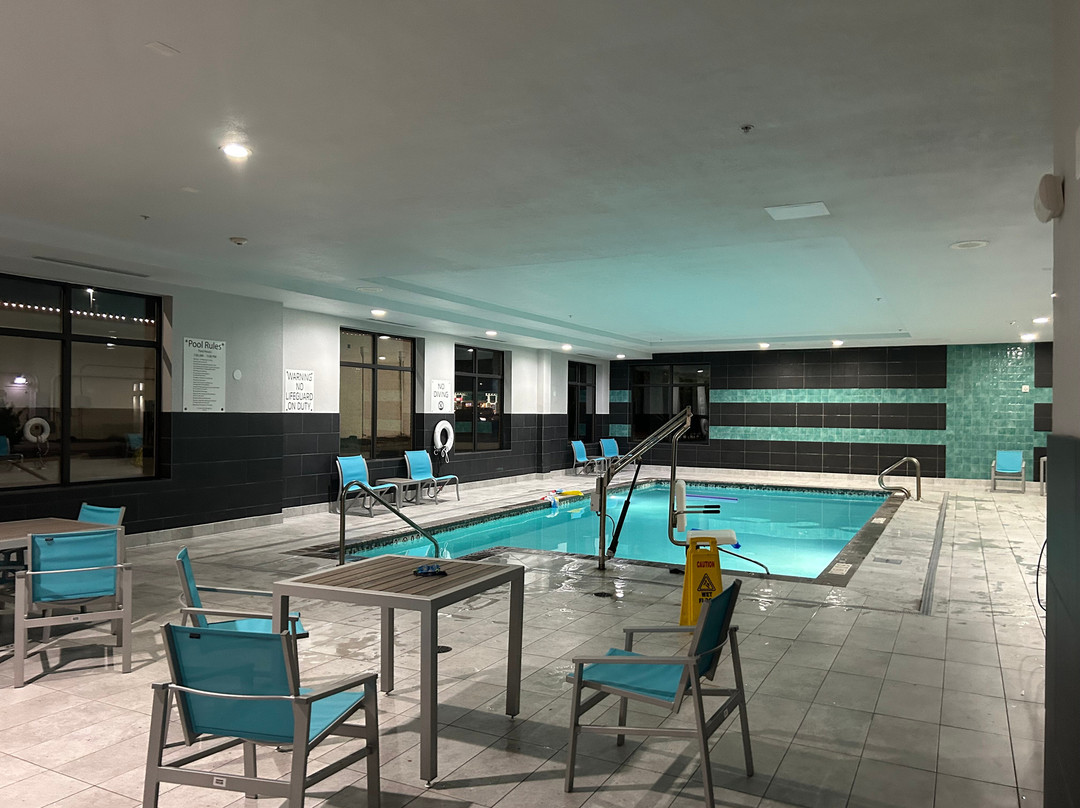 Holiday Inn Express Hotel & Suites Norfolk Airport by IHG主图