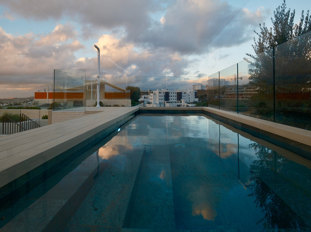 Leiro Residences主图