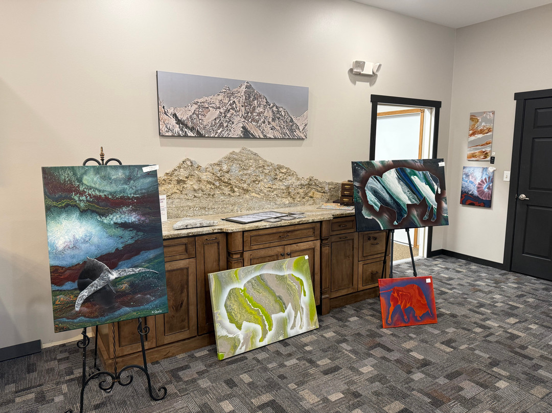 Kay Quale, Artist-沃特敦必去景点