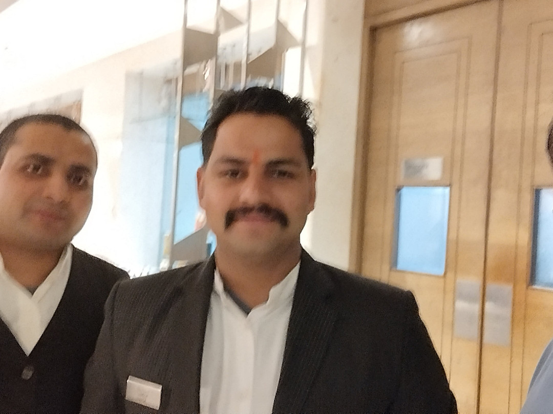 Viraj Sarovar Portico主图