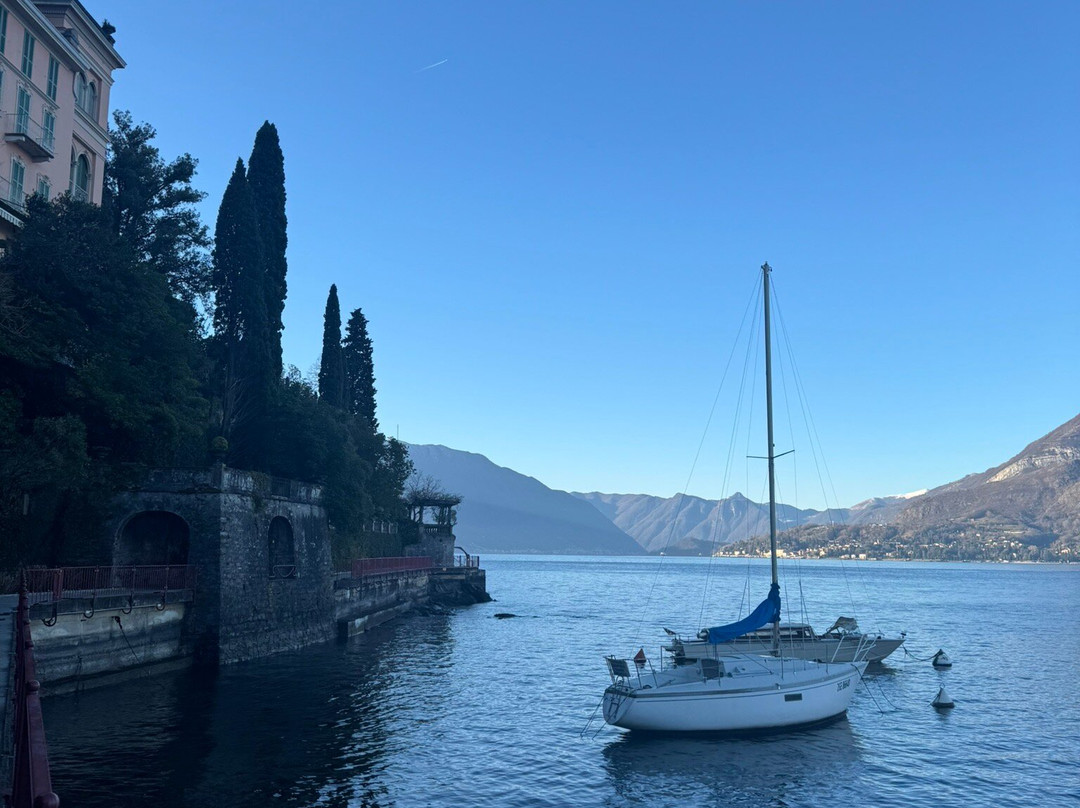 Navigazione Lago di Garda-代森扎诺-德尔加达必去景点