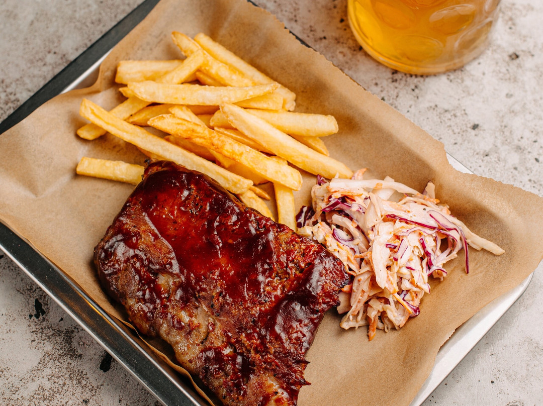 RED RABBIT coffee.pizza.bar