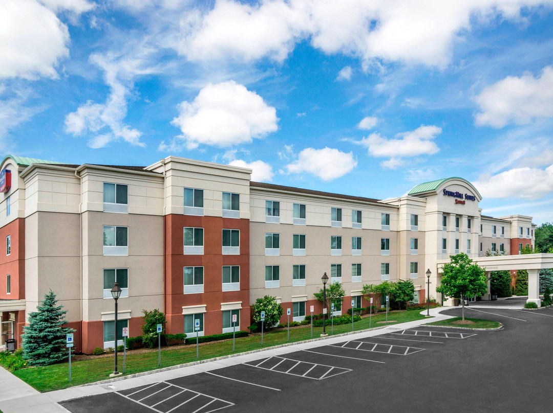 长岛布莱克海文春季山丘套房酒店主图