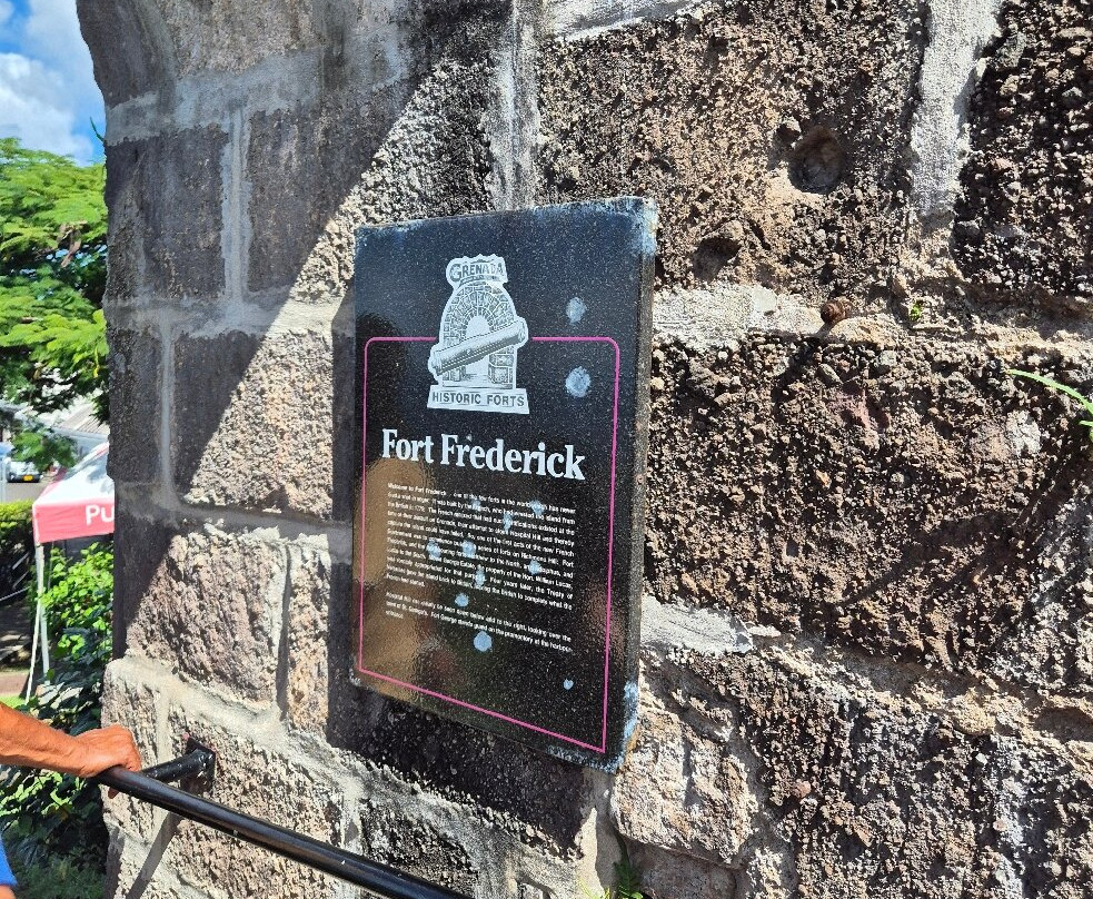 Sendall Tunnel-St. George's必去景点