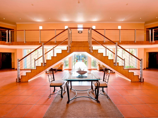 翁丹瓜普罗蒂亚酒店主图