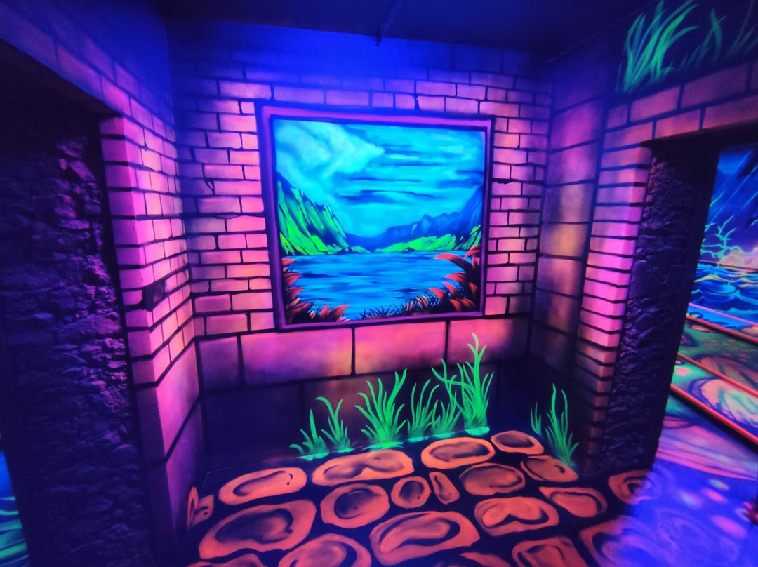 3d Black Light Minigolf Ferleiten-Fusch必去景点