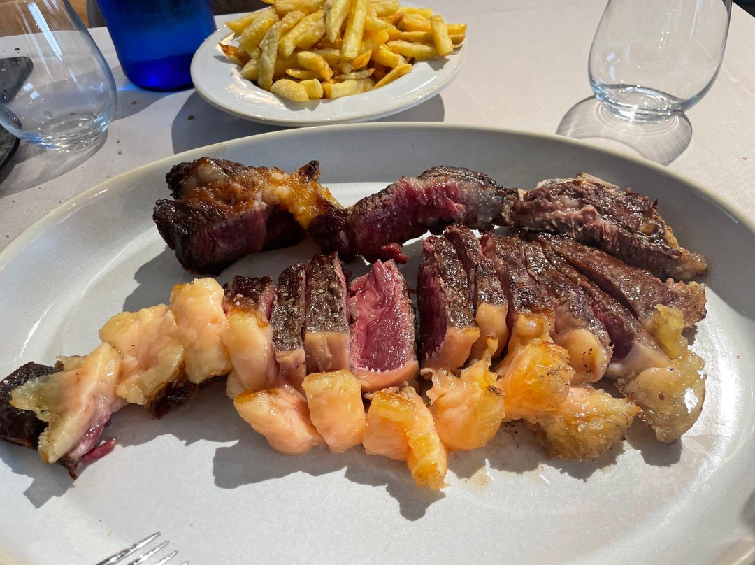 Abadesa Restaurante Hotel主图