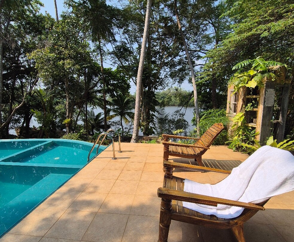 鸟湖别墅酒店主图