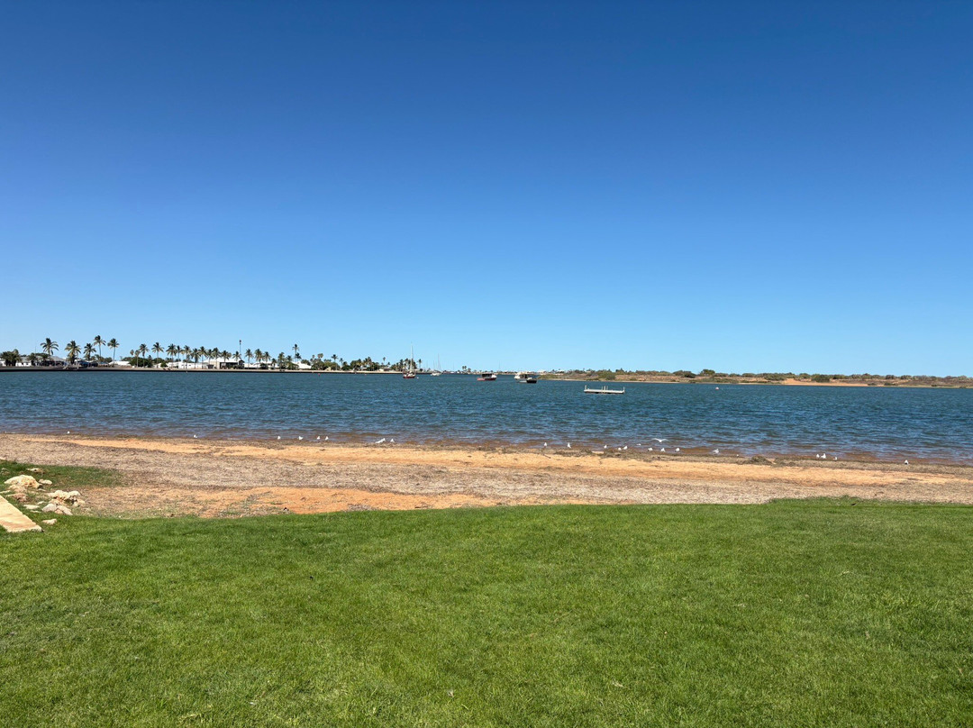 6701 Waterfront Cafe