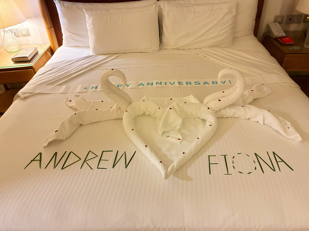 伊贝罗斯塔玫瑰厅全包大酒店主图