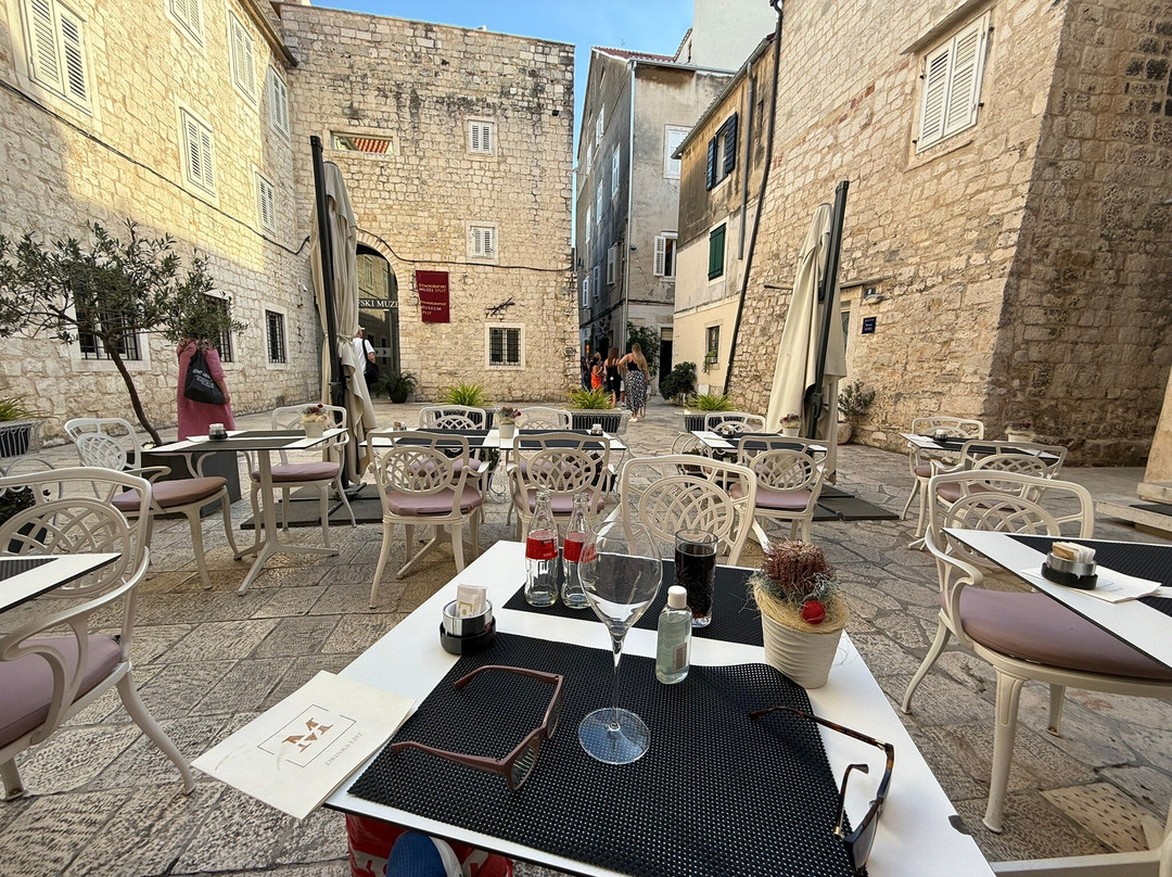 Hotel Vestibul Palace主图