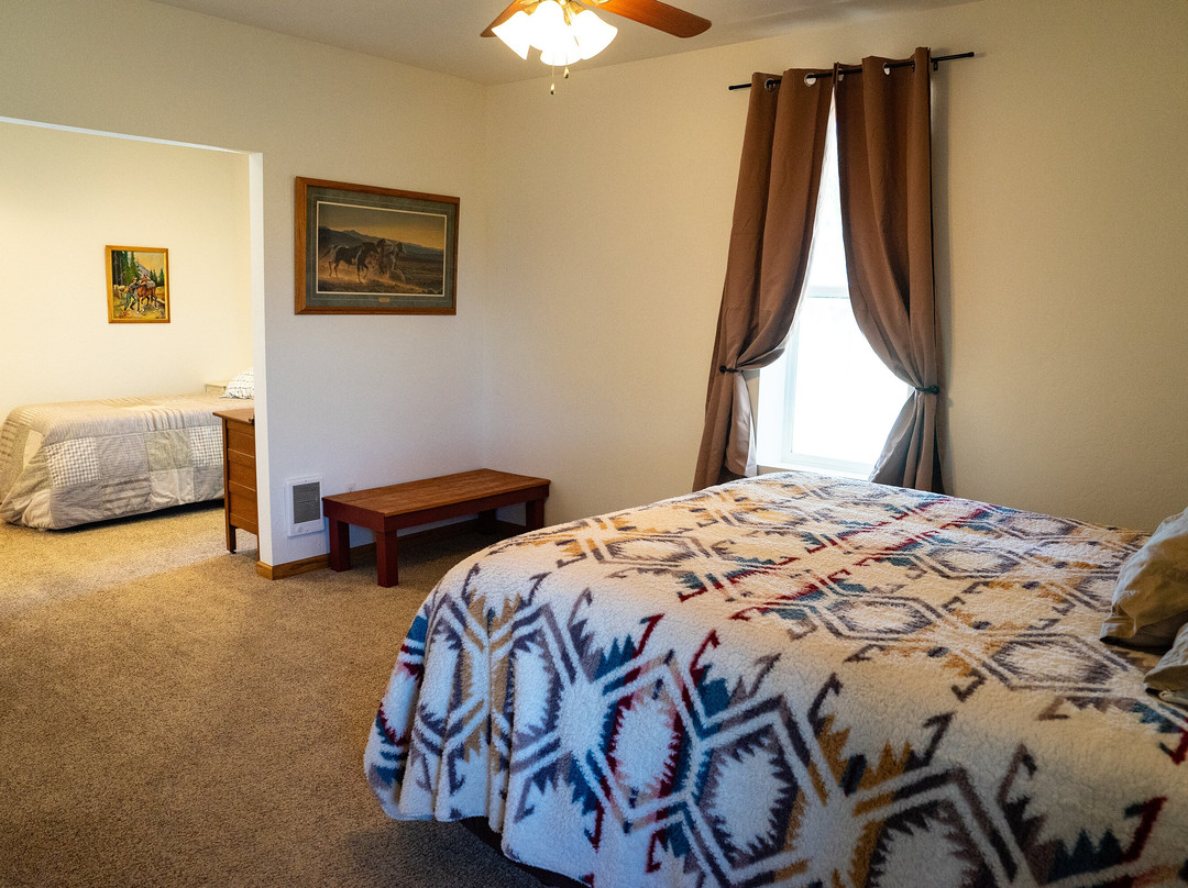 High Tower Ranch主图