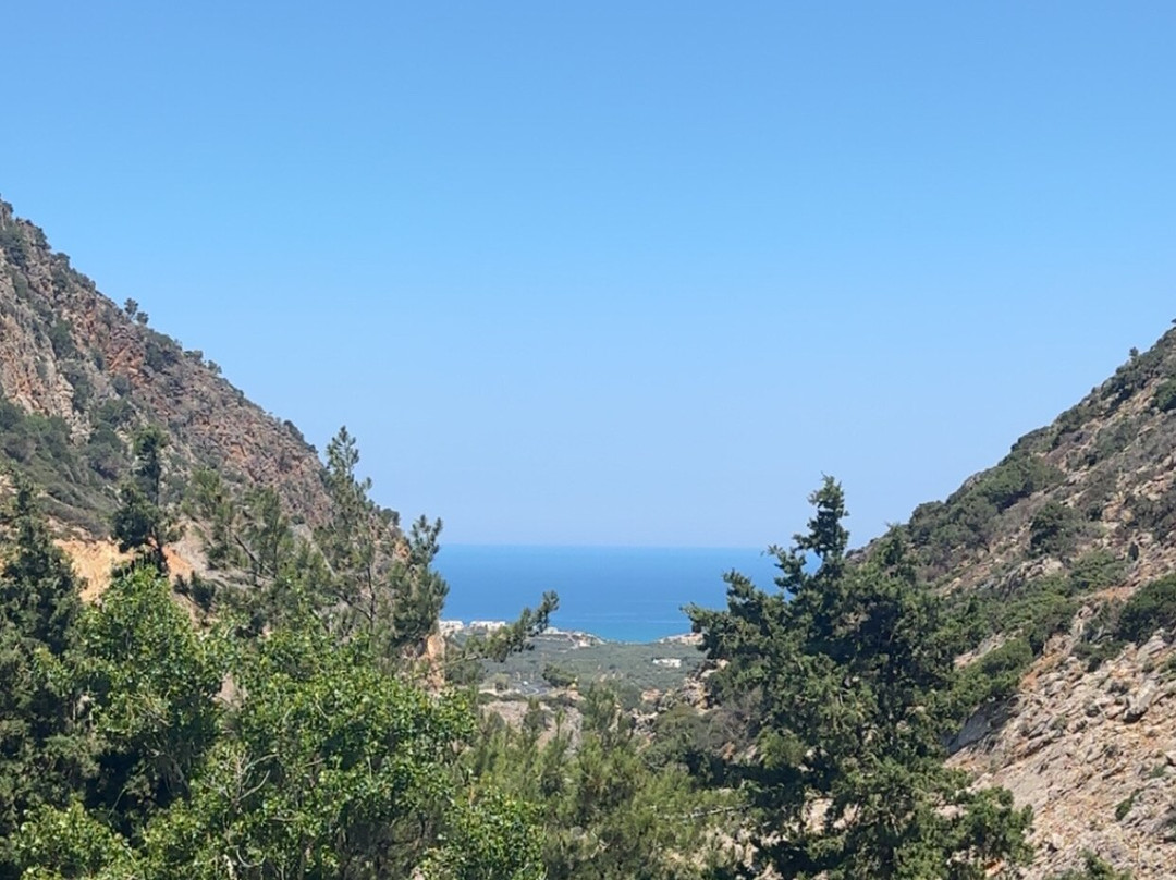 Monastry of Saint George-Selinari必去景点