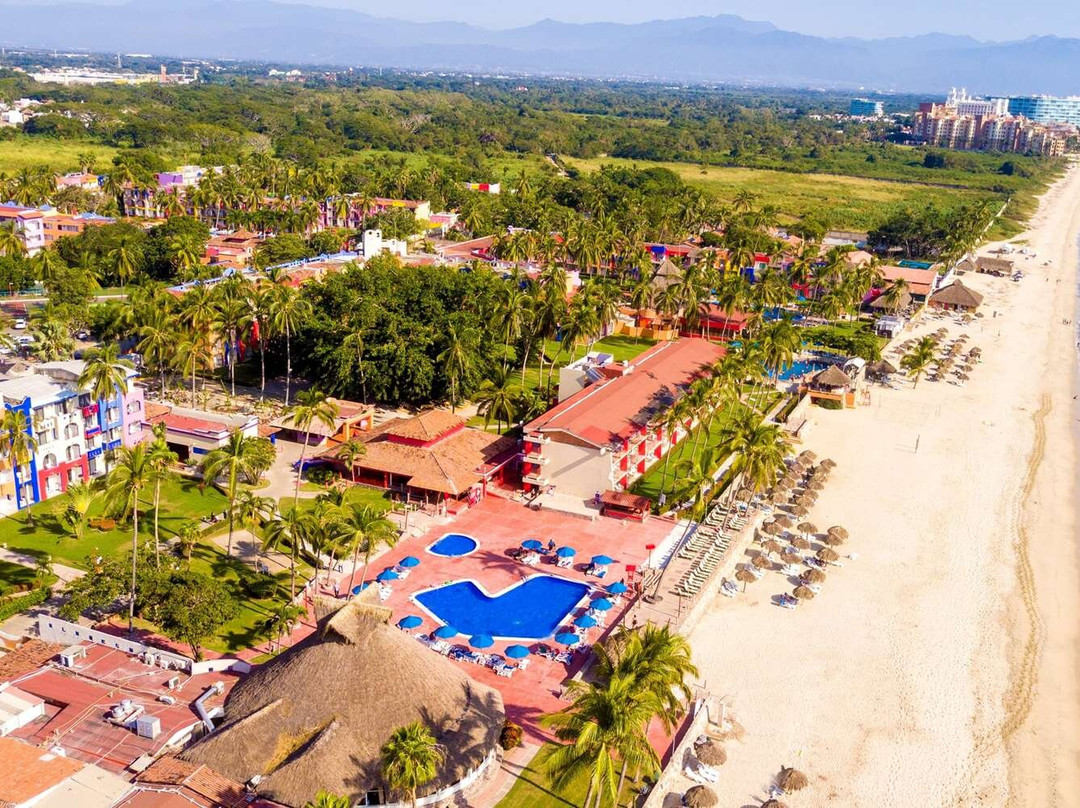 Bucerias酒店住宿-Grand Decameron Complex Bucerías, A Trademark All- Inclusive