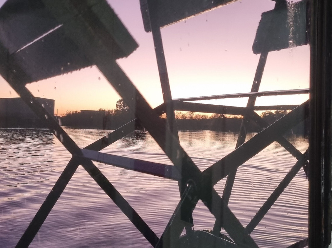 Captain Proud Paddle Boat Cruises-Murray Bridge必去景点