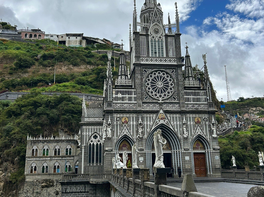 拉斯拉哈斯教堂-伊皮亚莱斯必去景点