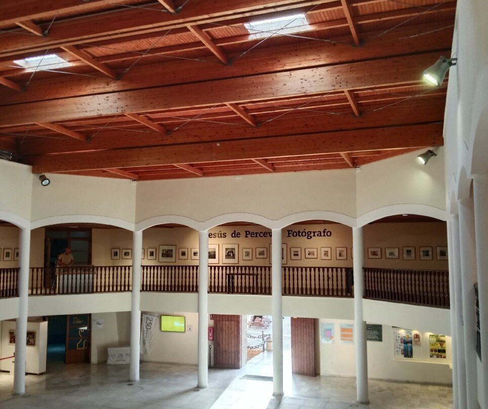 Castillo de Santa Ana-滨海罗克塔斯必去景点