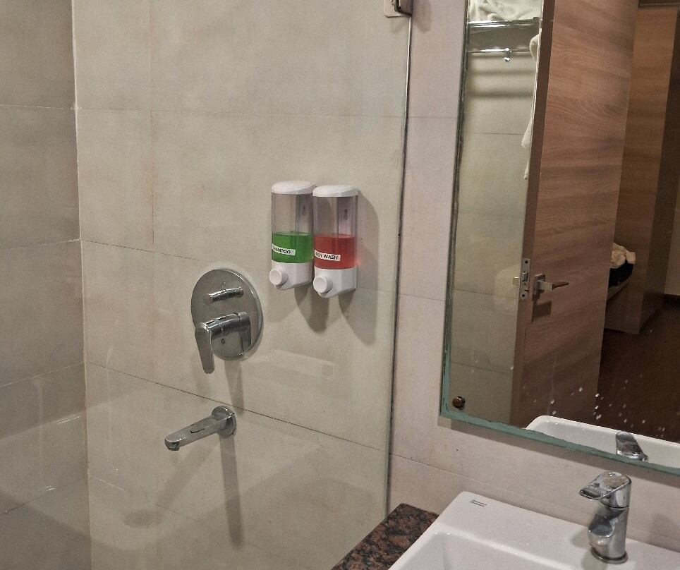 Starlit Suites Tirupati主图