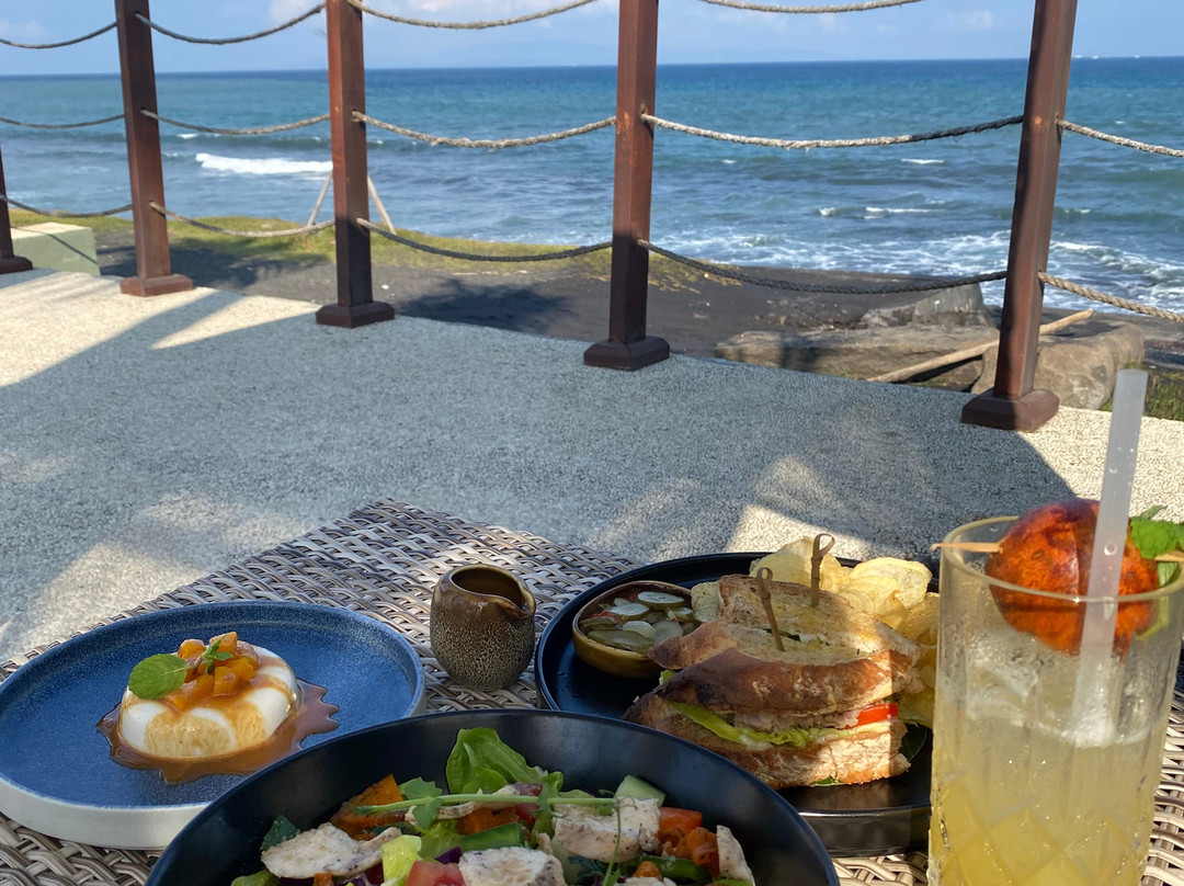 Moonstone Beach Lounge-苏卡瓦堤必去景点