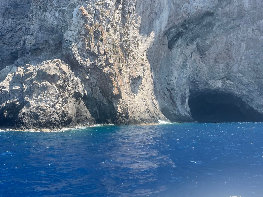 Glass Bottom Boat Chytra-Kythira必去景点