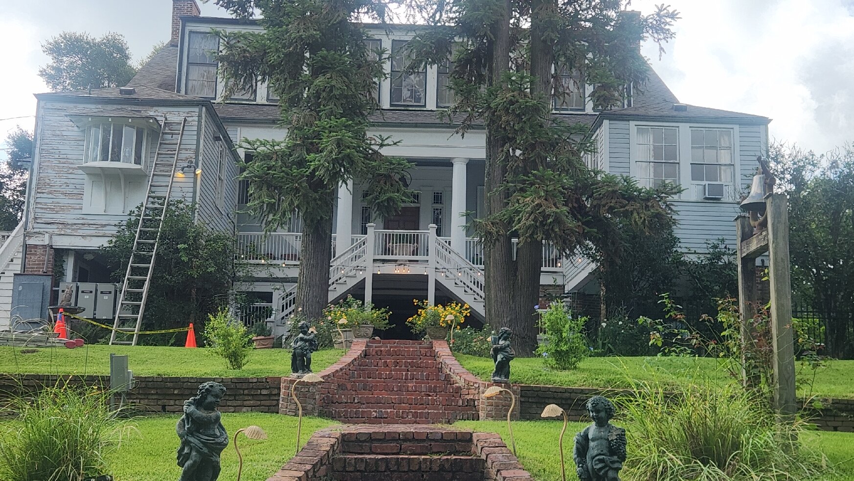 The Burn Luxury Inn-官方