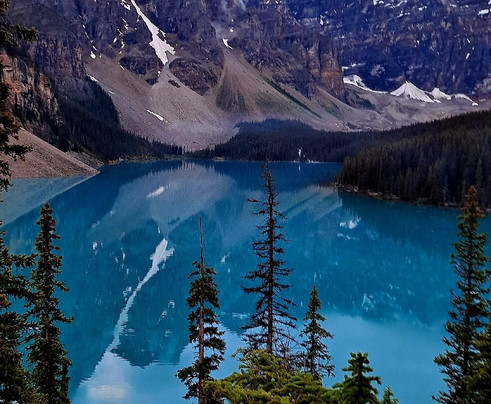 Ten Peaks Shuttle & Tours-班夫必去景点