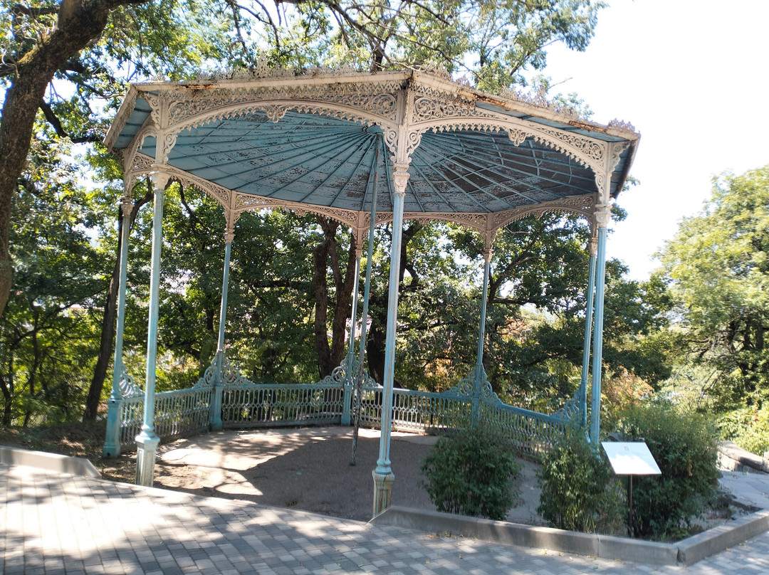 The Music Pavilion-Zheleznovodsk必去景点