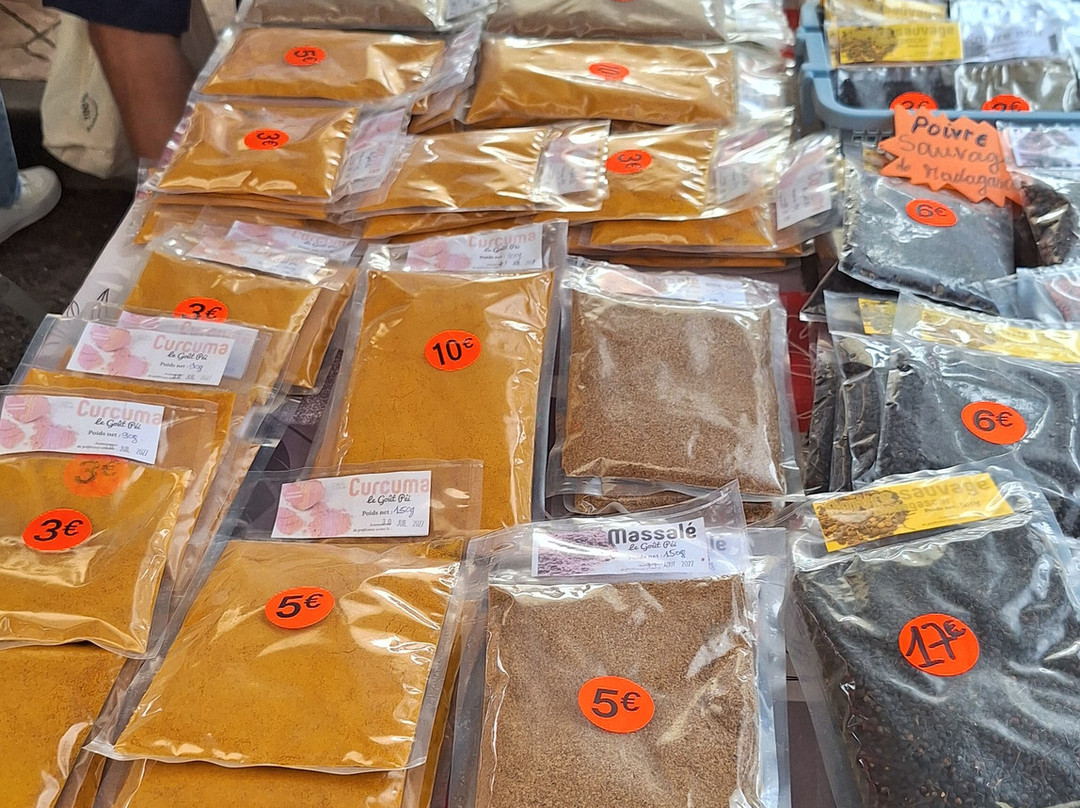 Marche Forain-留尼旺圣皮耶必去景点