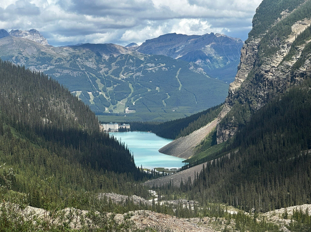 Plain of Six Glaciers-路易斯湖必去景点