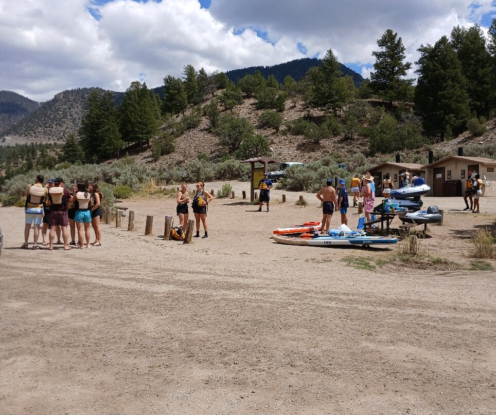 Liquid Descent Whitewater Rafting-Kremmling必去景点