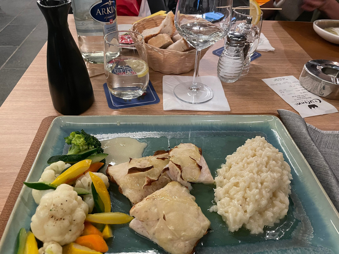 Couronne Bar & Restaurant