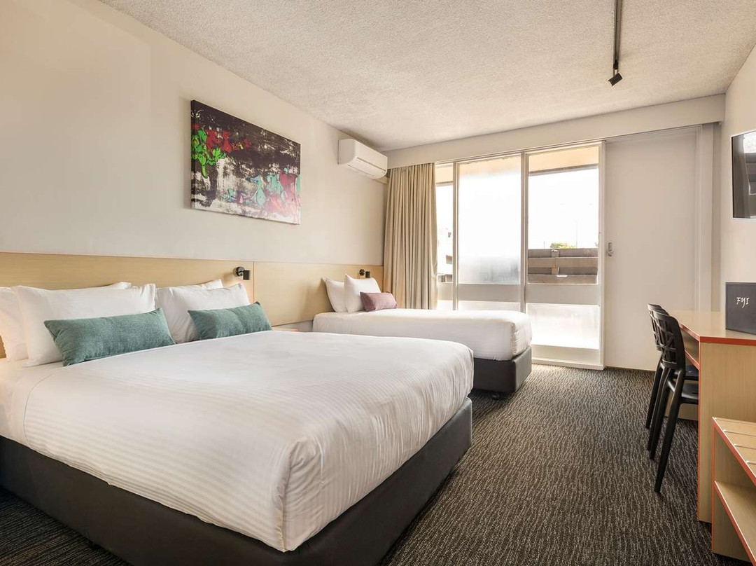 丹顿农酒店住宿-Nightcap at Waltzing Matilda Hotel