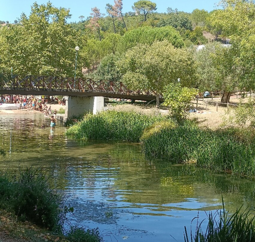 Praia Fluvial dos Olhos d'Agua-Alcanena必去景点