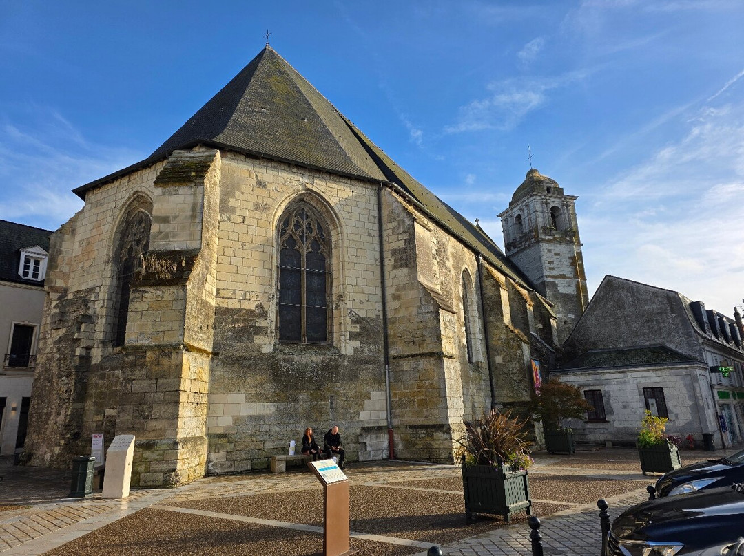 Église Saint-Florentin-昂布瓦斯必去景点