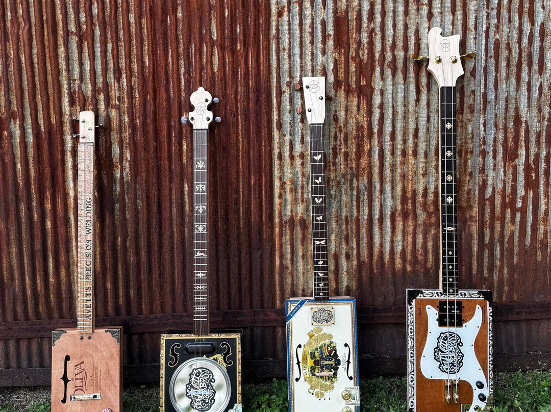 The Cigar Box Guitar Store-亨茨维尔必去景点
