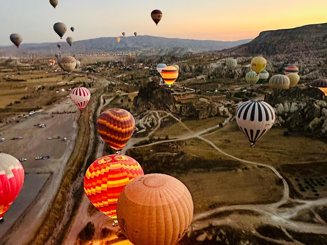 ROYAL BALLOON - JORDAN-Wadi Rum Village必去景点