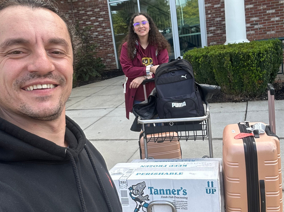 Russell Fishing Company-基奈必去景点