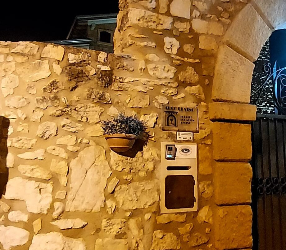 Arco DI Vino主图