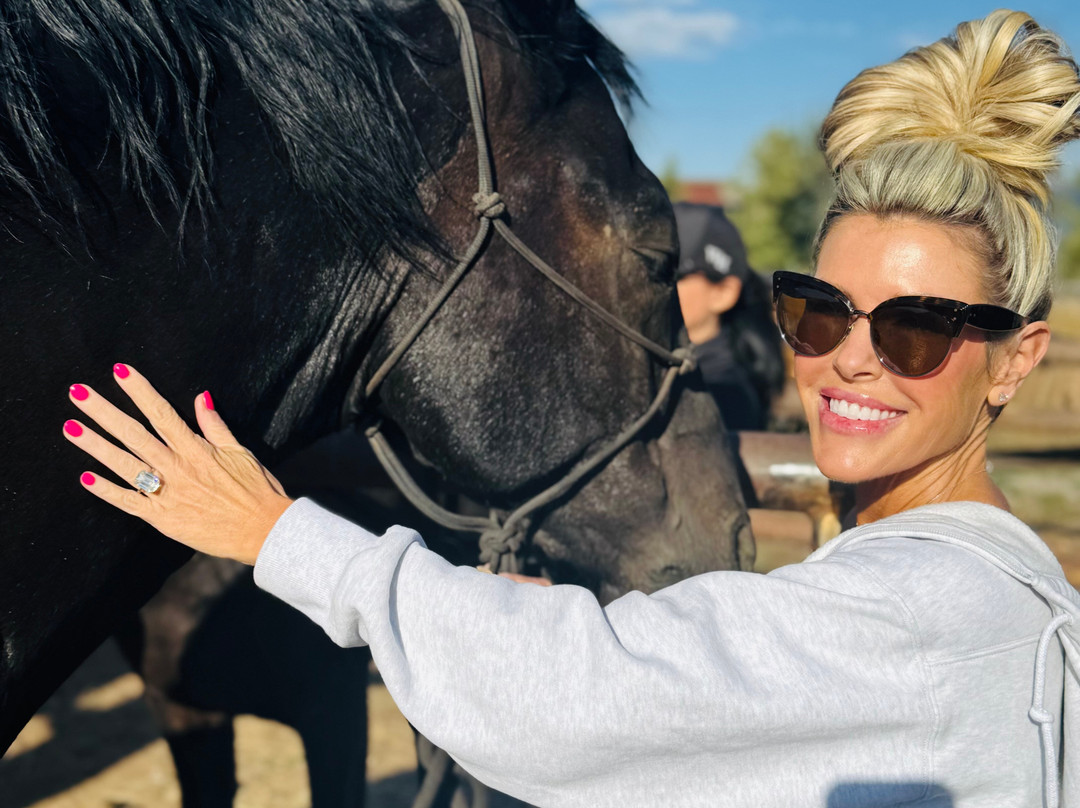 提顿温泉Spa酒店主图