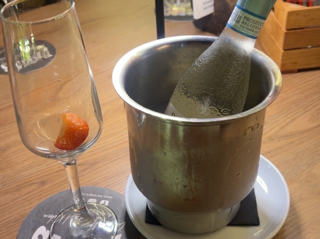 Papis-马加洛夫必去景点